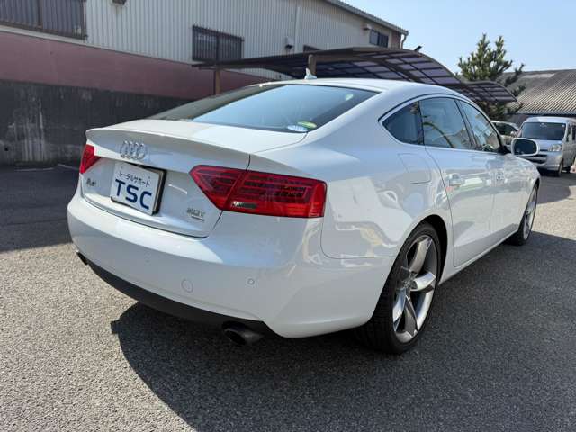 アウディ Ａ５　スポーツバック ２．０ ＴＦＳＩ クワトロ ４ＷＤ H24年 (中国) 99