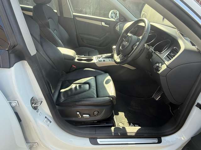 アウディ Ａ５　スポーツバック ２．０ ＴＦＳＩ クワトロ ４ＷＤ H24年 (中国) 99