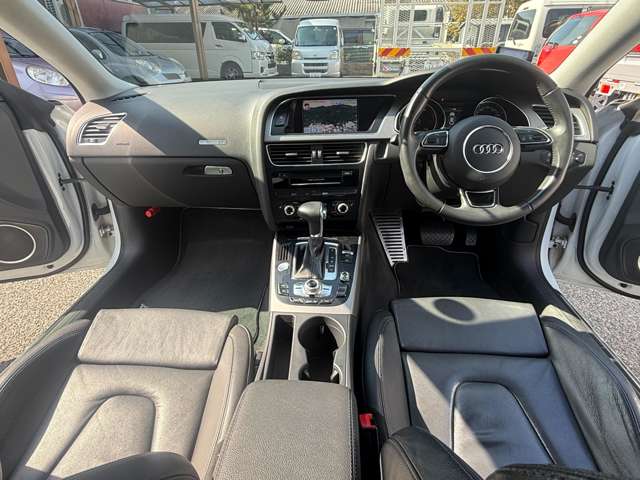 アウディ Ａ５　スポーツバック ２．０ ＴＦＳＩ クワトロ ４ＷＤ H24年 (中国) 99