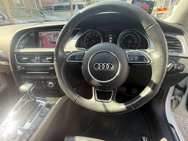 アウディ Ａ５　スポーツバック ２．０ ＴＦＳＩ クワトロ ４ＷＤ H24年 (中国) 99