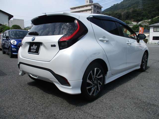 トヨタ アクア １．５ Ｚ R3年 (中国) 99