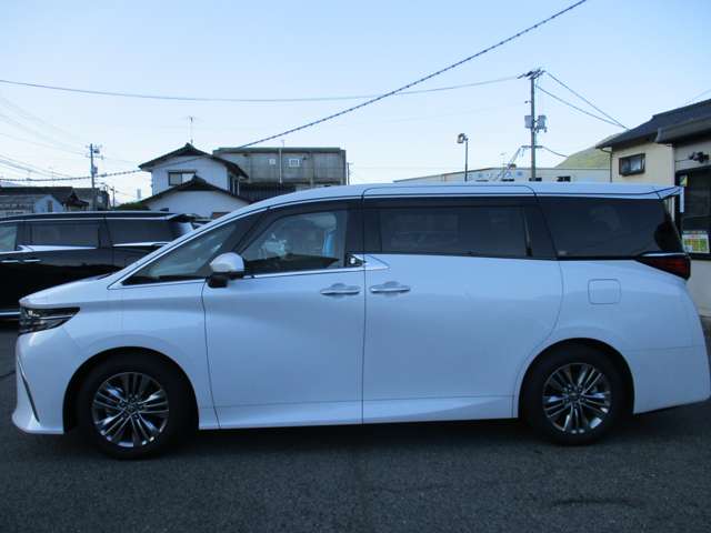 トヨタ アルファード ２．５ Ｚ R7年 (中国) 99