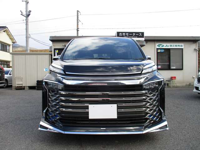 トヨタ ヴォクシー １．８ ハイブリッド Ｓ－Ｚ R7年 (中国) 99