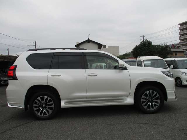 トヨタ ランドクルーザープラド ２．７ ＴＸ Ｌパッケージ ４ＷＤ R4年 (中国) 99