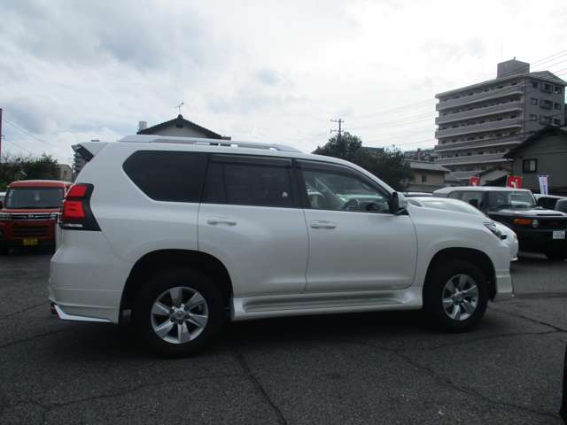 トヨタ ランドクルーザープラド ２．７ ＴＸ Ｌパッケージ ４ＷＤ R4年 (中国) 99