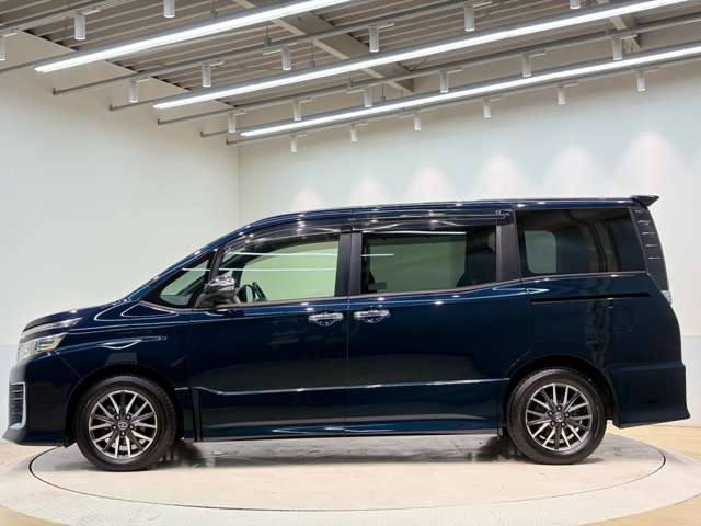 トヨタ ヴォクシー ２．０ ＺＳ 煌ＩＩ H28年 (中国) 99