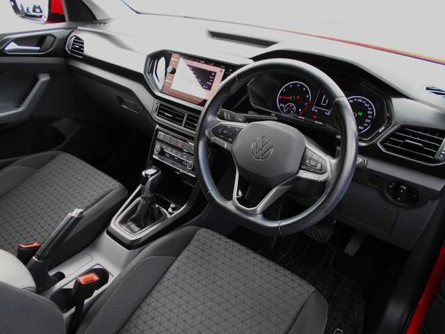 フォルクスワーゲン Ｔ－ＣＲＯＳＳ ＴＳＩ アクティブ R3年 (中国) 99