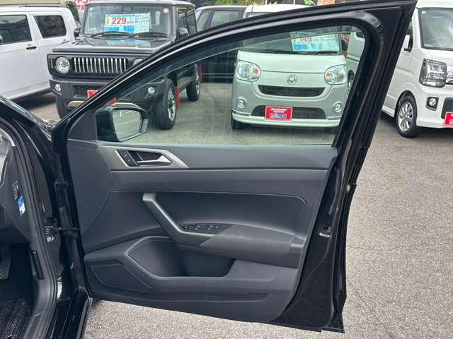 フォルクスワーゲン ポロ ＴＳＩ　コンフォートライン　リミテッド R2年 (中国) 99