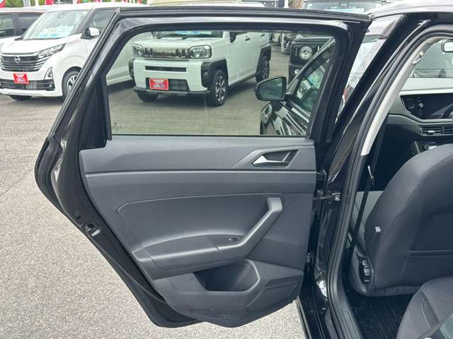 フォルクスワーゲン ポロ ＴＳＩ　コンフォートライン　リミテッド R2年 (中国) 99