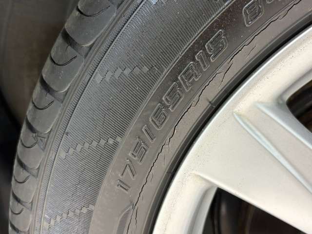 トヨタ アクア １．５ Ｓ H27年 (中国) 99