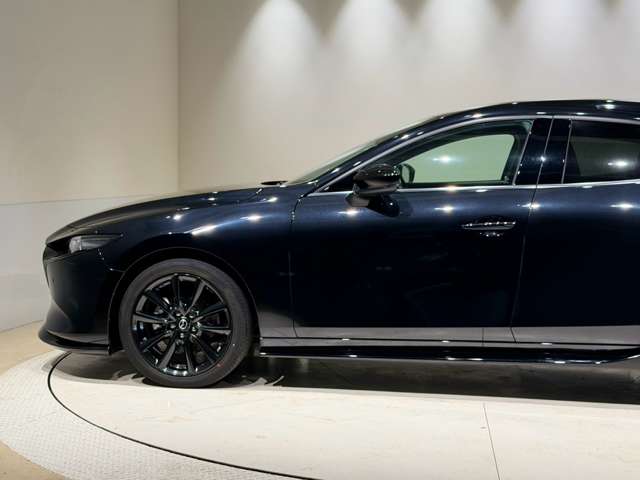 マツダ ＭＡＺＤＡ３　ファストバック ２．０ ２０Ｓ ブラックトーンエディション R5年 (中国) 99