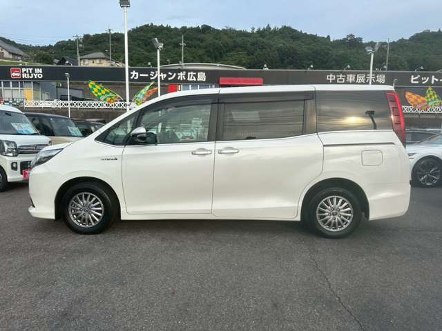 トヨタ エスクァイア　ハイブリッド １．８ ハイブリッド ＸＩ H28年 (中国) 99