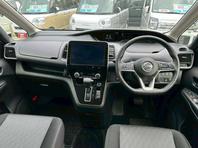 日産 セレナ ２．０ ハイウェイスター Ｖ R2年 (中国) 99