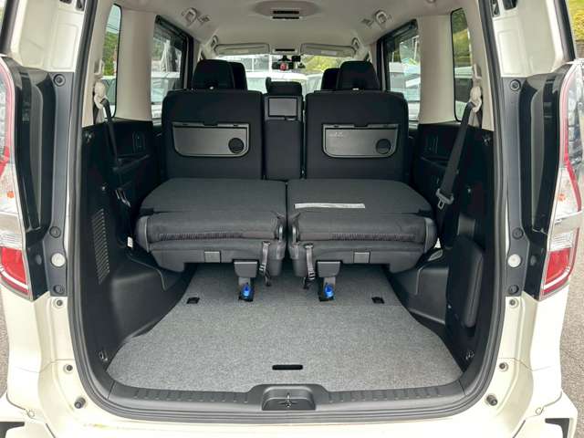 日産 セレナ ２．０ ハイウェイスター Ｖ R2年 (中国) 99