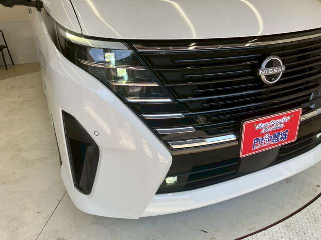 日産 セレナ １．４ Ｅ－ＰＯＷＥＲ ルキシオン R5年 (中国) 99