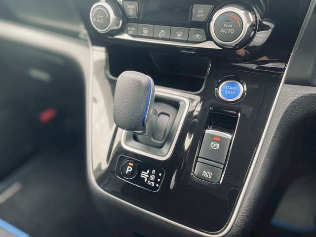 日産 セレナ １．２ Ｅ－ＰＯＷＥＲ ハイウェイスター Ｖ R3年 (中国) 99