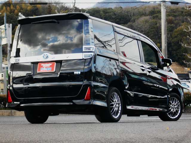 トヨタ ヴォクシー １．８ ハイブリッド ＺＳ H30年 (中国) 99