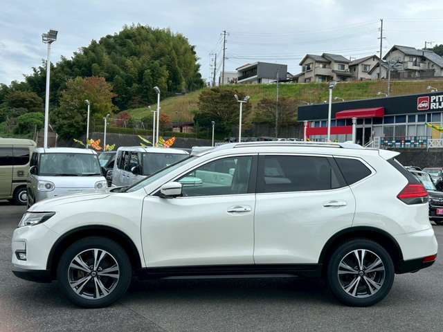 日産 エクストレイル ２．０ ２０ＸＩ ２列車 ４ＷＤ H30年 (中国) 99