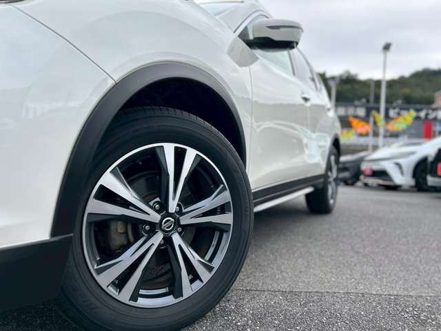 日産 エクストレイル ２．０ ２０ＸＩ ２列車 ４ＷＤ H30年 (中国) 99