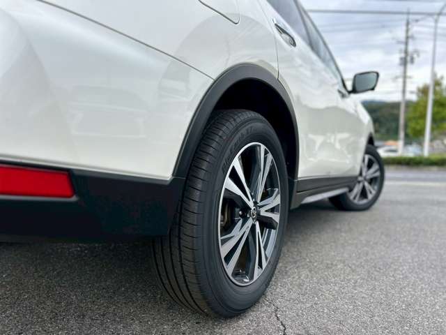 日産 エクストレイル ２．０ ２０ＸＩ ２列車 ４ＷＤ H30年 (中国) 99