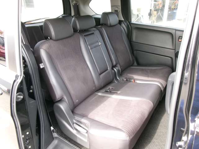 ホンダ フリード １．５ Ｇ プレミアムエディション ４ＷＤ H27年 (東北) 99