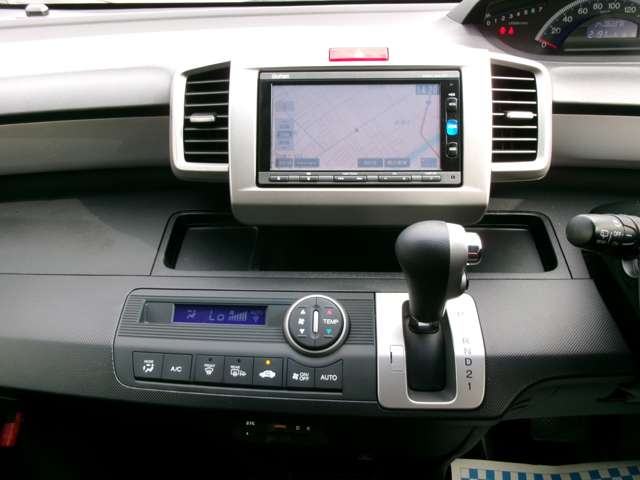ホンダ フリード １．５ Ｇ プレミアムエディション ４ＷＤ H27年 (東北) 99
