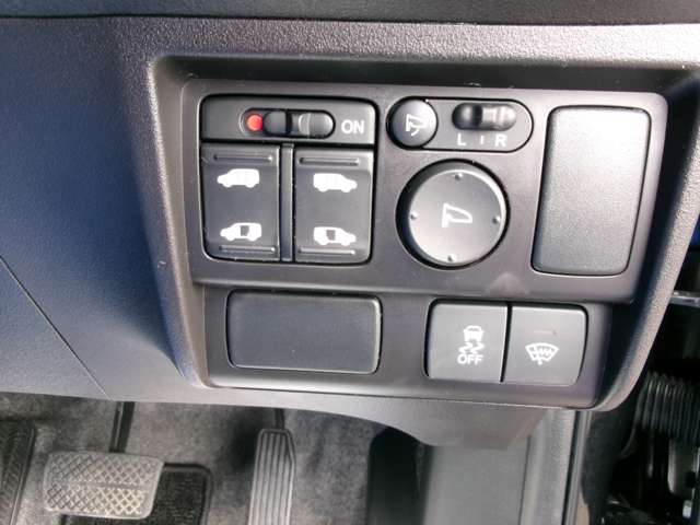ホンダ フリード １．５ Ｇ プレミアムエディション ４ＷＤ H27年 (東北) 99