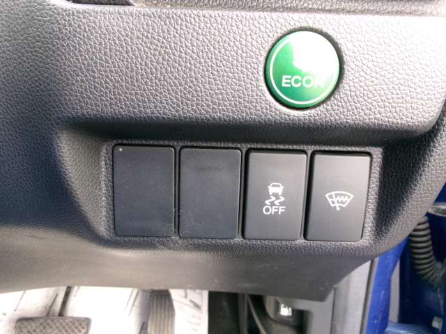ホンダ フィット １．３ １３Ｇ Ｌパッケージ ４ＷＤ H26年 (東北) 99