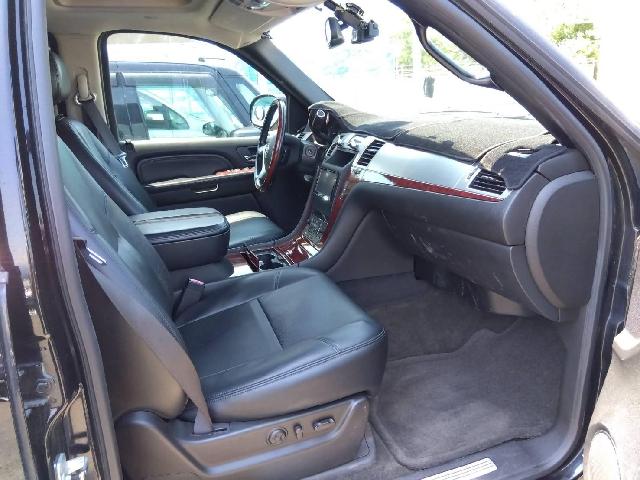 キャデラック エスカレード ＡＷＤ ４ＷＤ H25年 (四国) 99