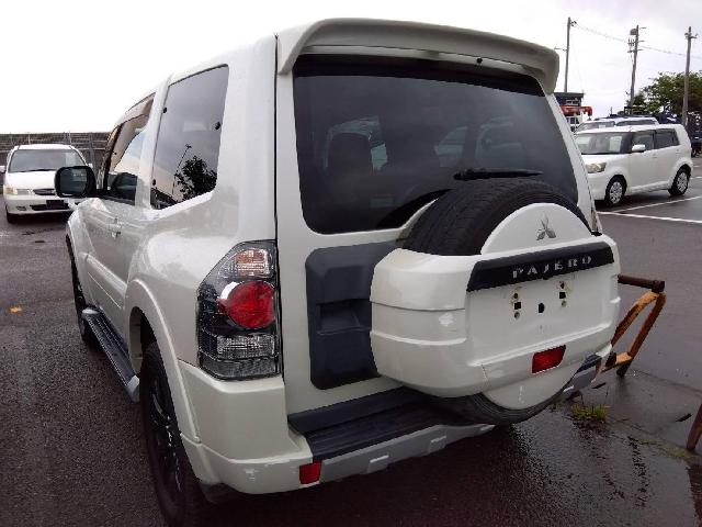 三菱 パジェロ ３．２ ショート ＶＲ－ＩＩ ディーゼルターボ ４ＷＤ H24年 (四国) 99