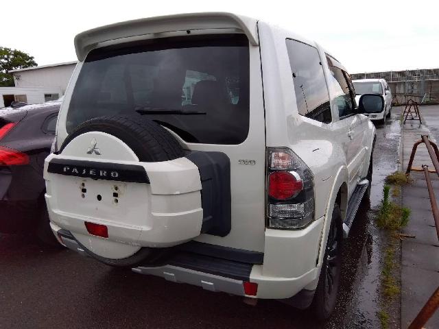 三菱 パジェロ ３．２ ショート ＶＲ－ＩＩ ディーゼルターボ ４ＷＤ H24年 (四国) 99