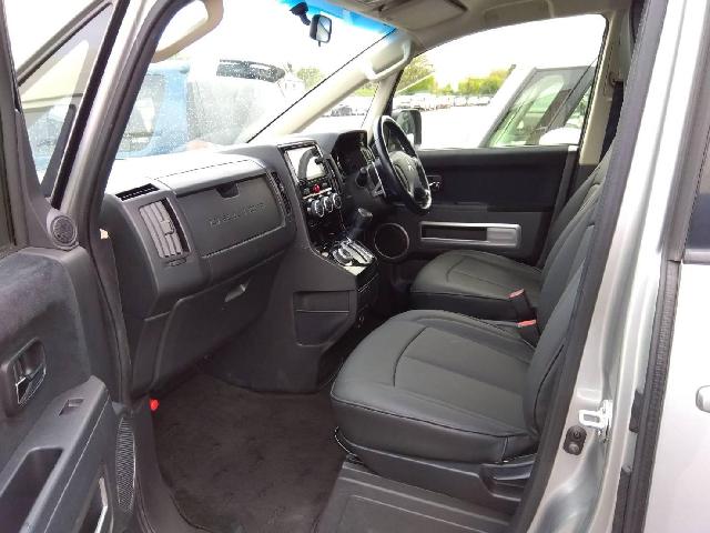 三菱 デリカ　Ｄ：５ ２．２ Ｄ パワーパッケージ ディーゼルターボ ４ＷＤ H29年 (四国) 99