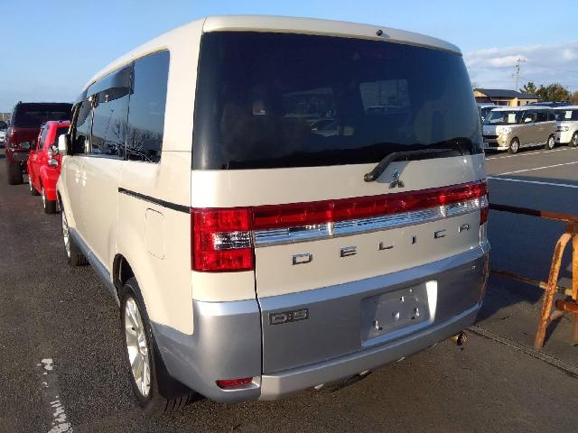 三菱 デリカ　Ｄ：５ ２．４ Ｇ ナビパッケージ ４ＷＤ H19年 (四国) 99