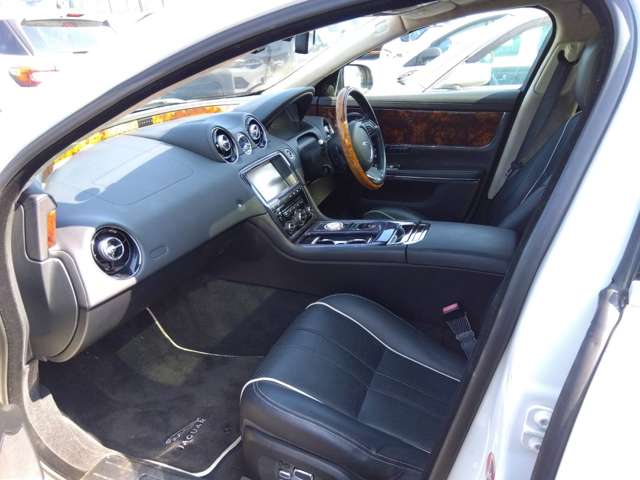 ジャガー ＸＪ ＸＪ プレミアム ラグジュアリー H22年 (四国) 99