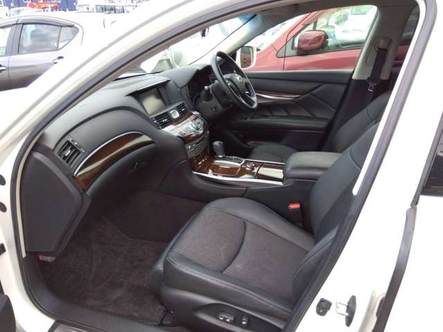 日産 フーガ ２．５ ２５０ＧＴ H22年 (四国) 99
