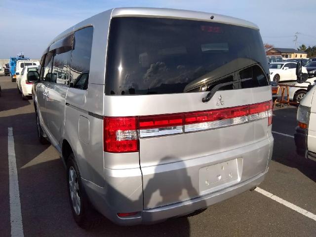 三菱 デリカ　Ｄ：５ ２．４ Ｍ ４ＷＤ H30年 (四国) 99