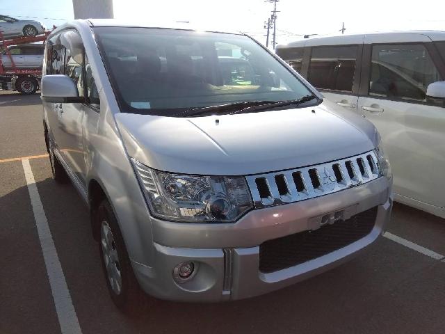 三菱 デリカ　Ｄ：５ ２．４ Ｍ ４ＷＤ H30年 (四国) 99
