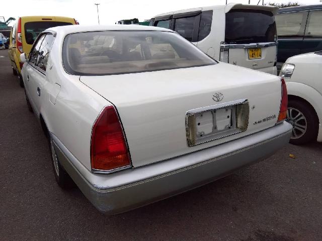 トヨタ クラウンマジェスタ ３．０ Ａタイプ H8年 (四国) 99