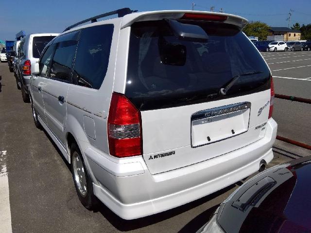三菱 シャリオグランディス ２．４ エクシード ４ＷＤ H11年 (四国) 99