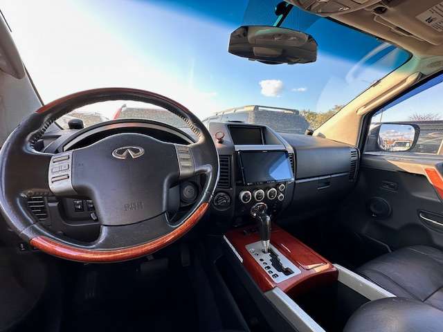 米国インフィニティ ＱＸ ５６ ４ＷＤ H21年 (四国) 99