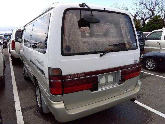 トヨタ ハイエースバン ３．０ リビングサルーンＥＸ ディーゼルターボ H7年 (四国) 99