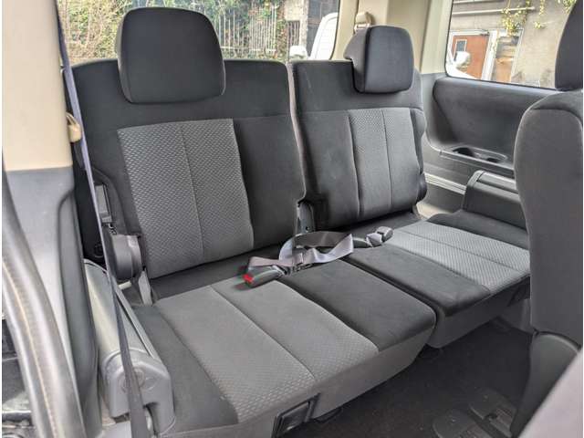三菱 デリカ　Ｄ：５ ２．４ Ｇ パワーパッケージ ４ＷＤ H22年 (四国) 99
