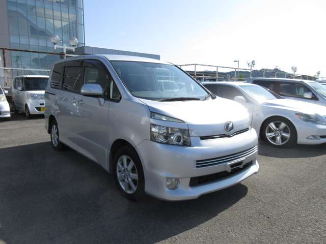 トヨタ ヴォクシー ２．０ ＺＳ ４ＷＤ H19年 (四国) 99
