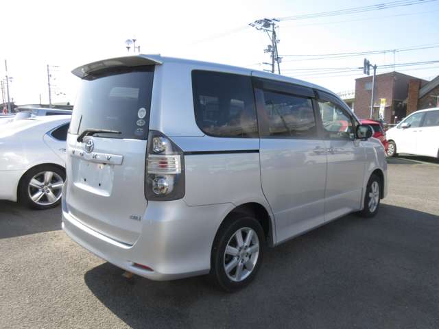 トヨタ ヴォクシー ２．０ ＺＳ ４ＷＤ H19年 (四国) 99