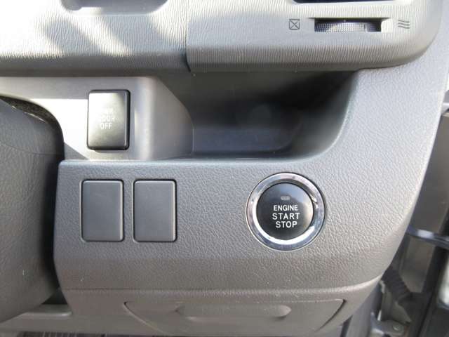トヨタ ヴォクシー ２．０ ＺＳ ４ＷＤ H19年 (四国) 99