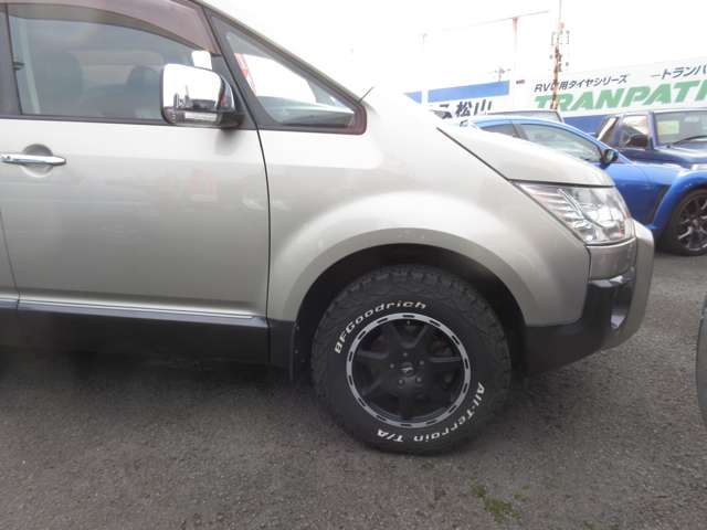 三菱 デリカ　Ｄ：５ ２．４ Ｇ ４ＷＤ H19年 (四国) 99