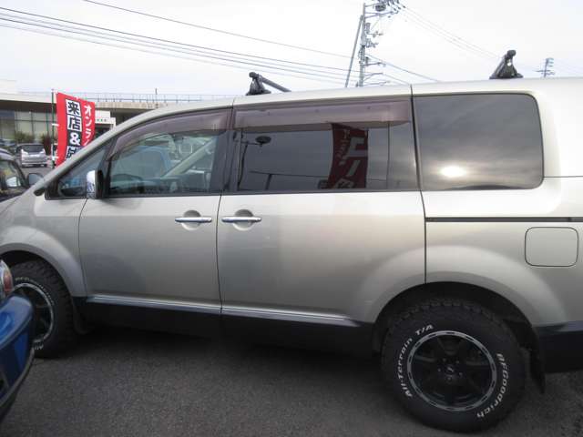三菱 デリカ　Ｄ：５ ２．４ Ｇ ４ＷＤ H19年 (四国) 99