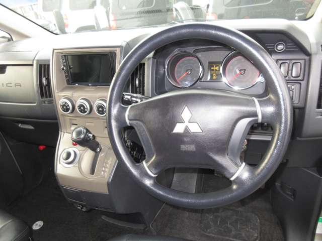 三菱 デリカ　Ｄ：５ ２．４ Ｇ ４ＷＤ H19年 (四国) 99