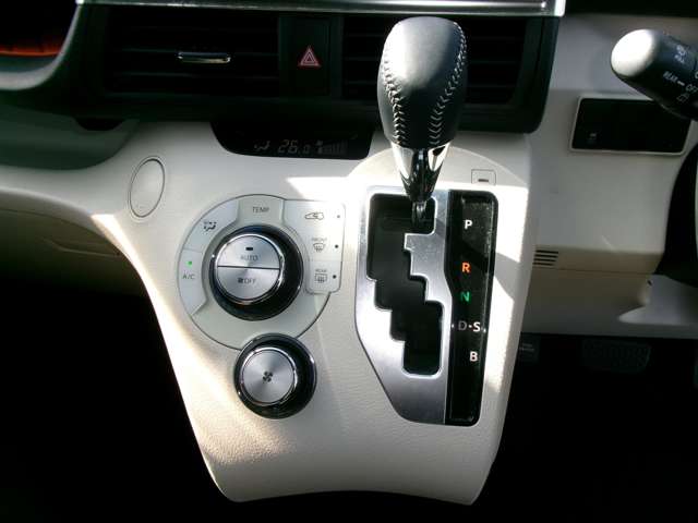 トヨタ シエンタ １．５ Ｇ ウェルキャブ 助手席回転チルトシート車 Ｂタイプ ４ＷＤ H28年 (東北) 99