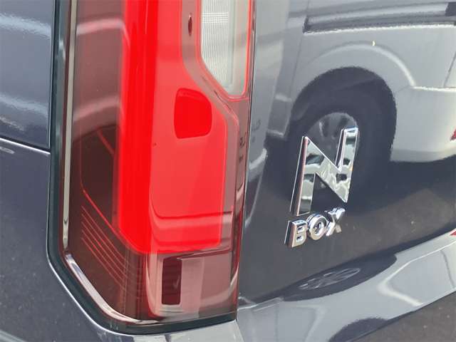 ホンダ Ｎ　ＢＯＸ ６６０ R8年 (東海) 99